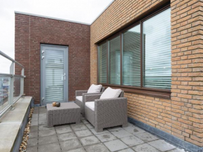 Spacious Apartment in Den Haag near Seabeach